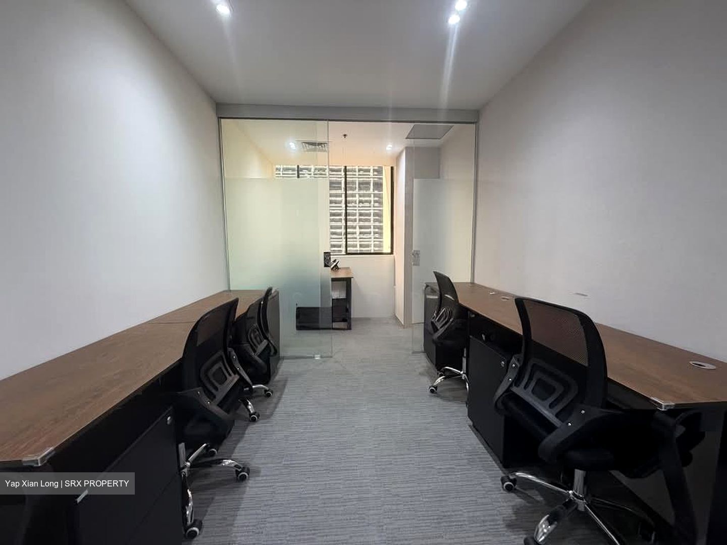 International Plaza (D2), Office #559130371
